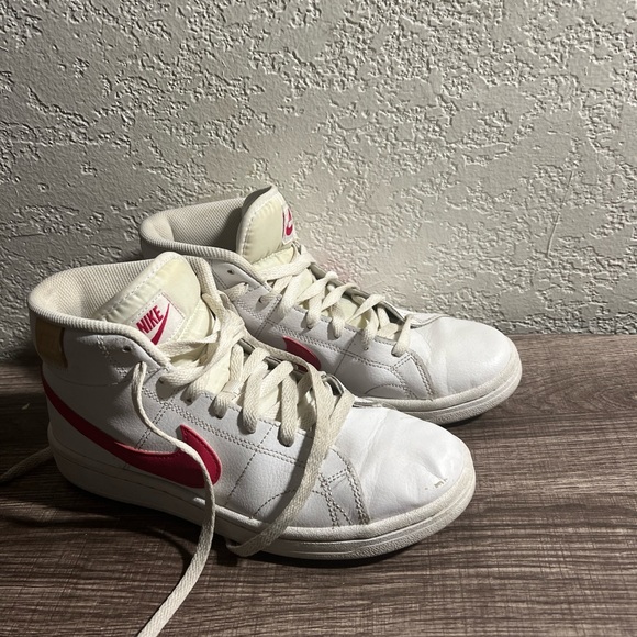 Nike Court Royale 2 Mid White University Red - Picture 1 of 8